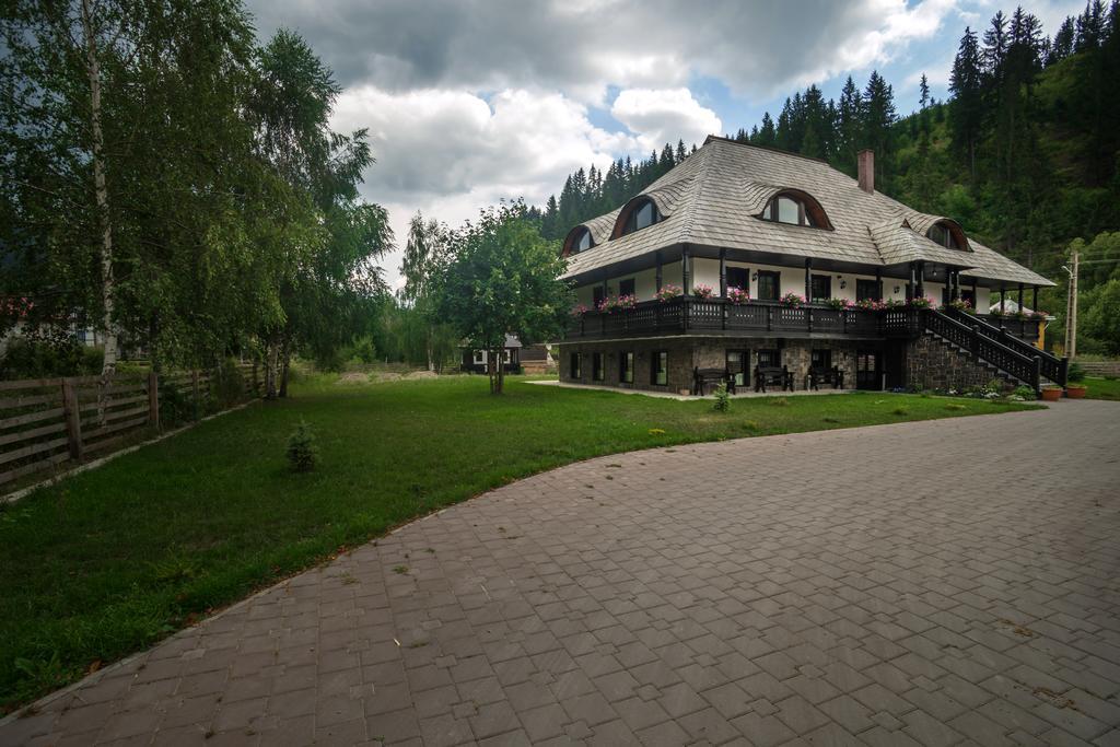 Pensiunea La Moara Fundu Moldovei Exterior photo
