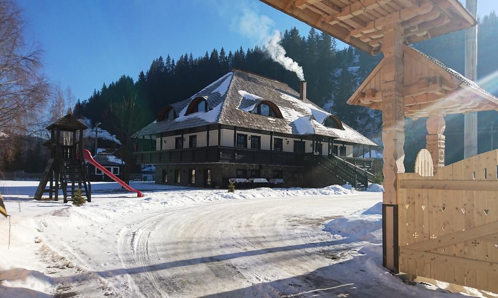 Pensiunea La Moara Fundu Moldovei Exterior photo